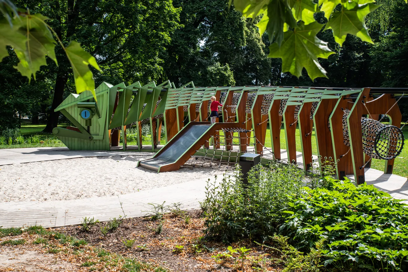 Park Decjusza plac zabaw